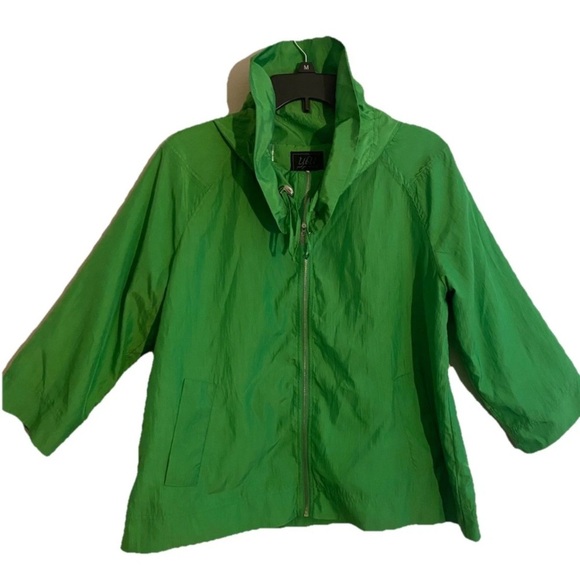 UBU Bright Green Zip Up Womens Jacket Size Medium Zebra Print Lining Windbreaker - Picture 1 of 7